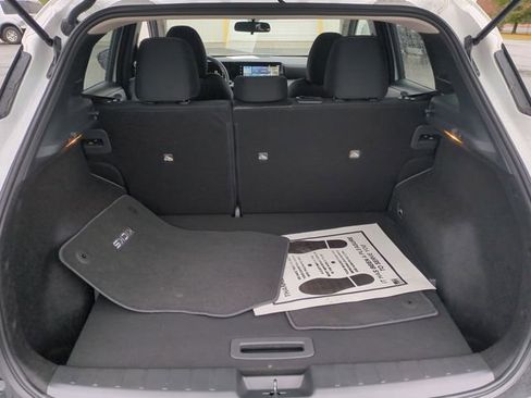 Used 2025 Nissan Kicks SV image 28