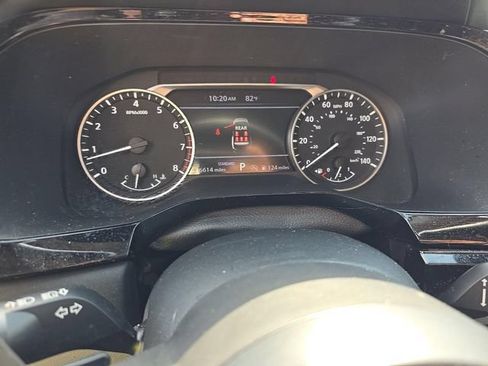 Certified 2025 Nissan Pathfinder SV w/ SV Premium Package FWD image 5