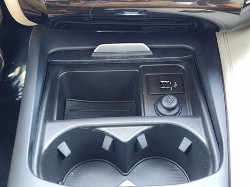 Used 2019 INFINITI QX50 Essential w/ Premium Heat Package image 18