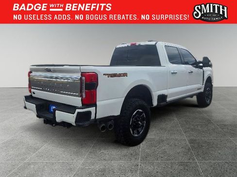 Used 2024 Ford F250 Platinum w/ Tremor Off-Road Package AWD/4WD image 4