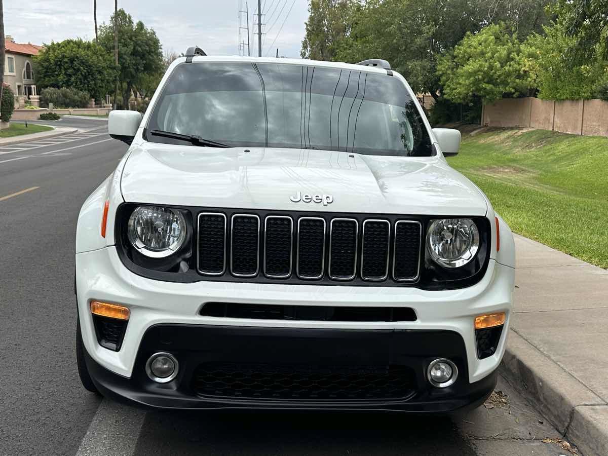 Used 2020 Jeep Renegade Latitude w/ Popular Equipment Group FWD image 3