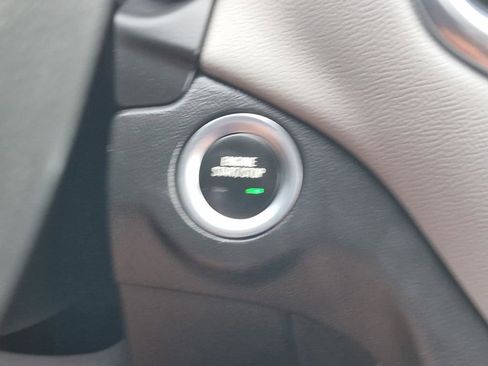 Used 2021 Chevrolet Equinox LT FWD image 26