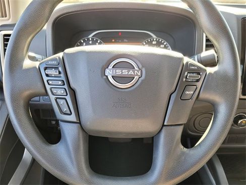Used 2023 Nissan Frontier SV w/ Tow Package image 25