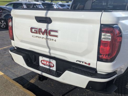 Used 2023 GMC Canyon AT4 w/ AT4 Premium Package AWD/4WD image 14