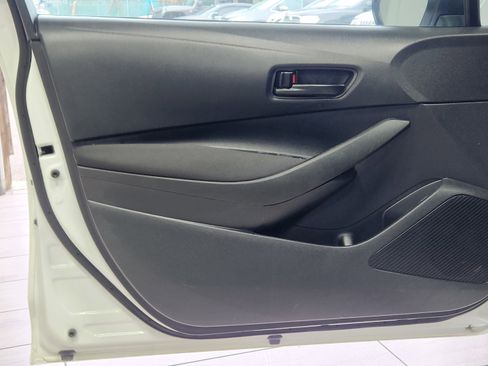 Used 2022 Toyota Corolla LE image 10