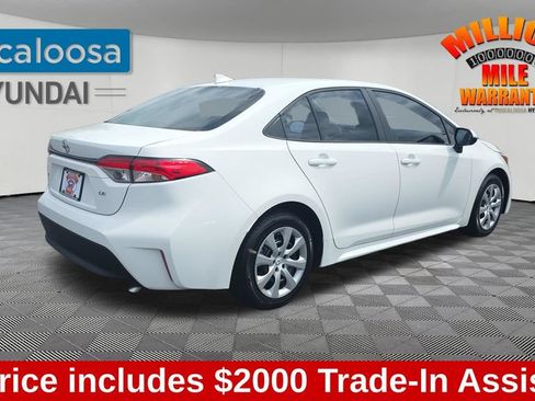 Used 2023 Toyota Corolla LE FWD image 8