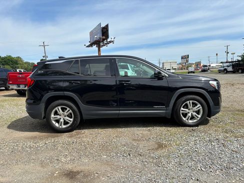 Used 2020 GMC Terrain SLE FWD image 6