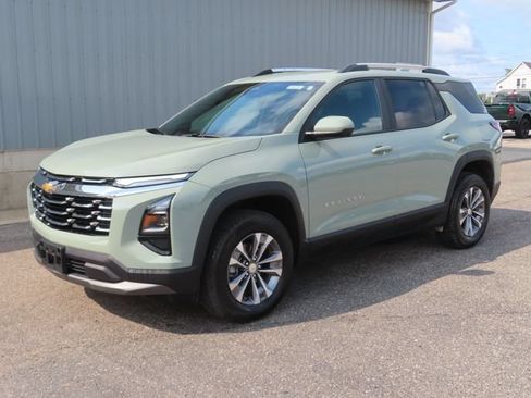 Used 2025 Chevrolet Equinox LT w/ Convenience Package II AWD/4WD image 6