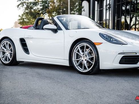 Used 2017 Porsche 718 Boxster image 61