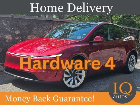 Used 2026 Tesla Model Y Long Range RWD image 1