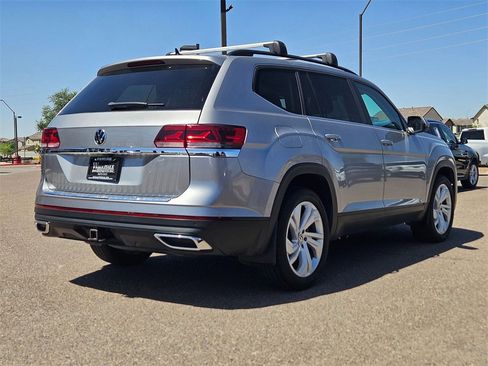 Used 2021 Volkswagen Atlas SE w/ Panoramic Sunroof Package image 6