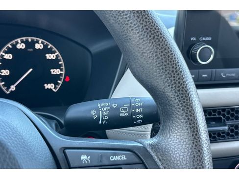 Used 2023 Honda HR-V LX image 39