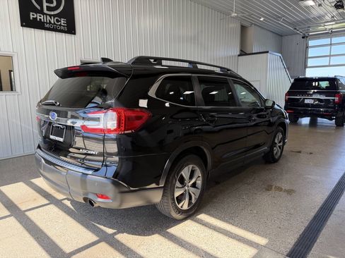 Used 2024 Subaru Ascent Premium w/ Convenience Package AWD/4WD image 5
