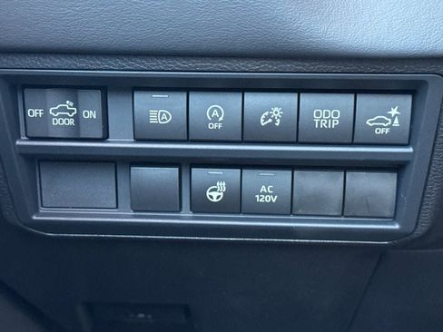 New 2026 Toyota Tundra Platinum AWD/4WD image 30