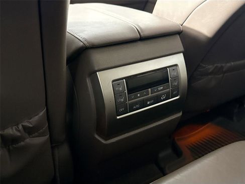Used 2014 Lexus GX 460 w/ Premium Package AWD/4WD image 34