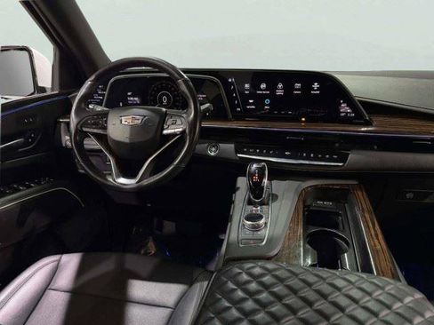 Used 2021 Cadillac Escalade Luxury RWD image 47