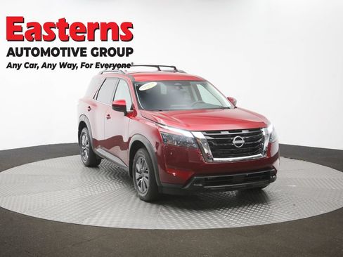 Used 2024 Nissan Pathfinder SV AWD/4WD image 52
