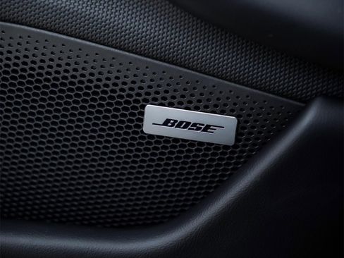 Certified 2025 Porsche Taycan image 24