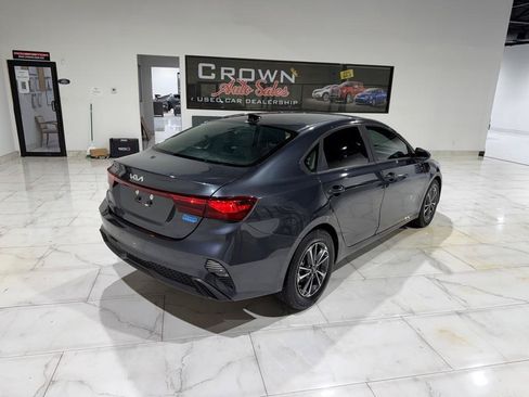 Used 2024 Kia Forte LXS FWD image 11