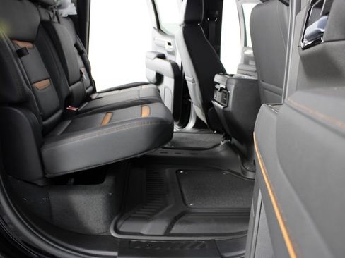 New 2026 GMC Sierra 1500 AT4 AWD/4WD image 24