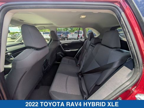Used 2022 Toyota RAV4 XLE w/ Convenience Package AWD/4WD image 30