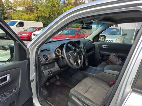 Used 2011 Honda Pilot LX image 5