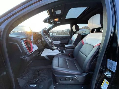 Used 2024 GMC Canyon AT4X image 9