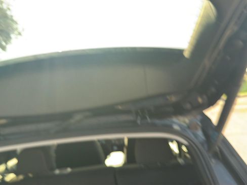 Used 2024 Chevrolet Equinox LT FWD image 12