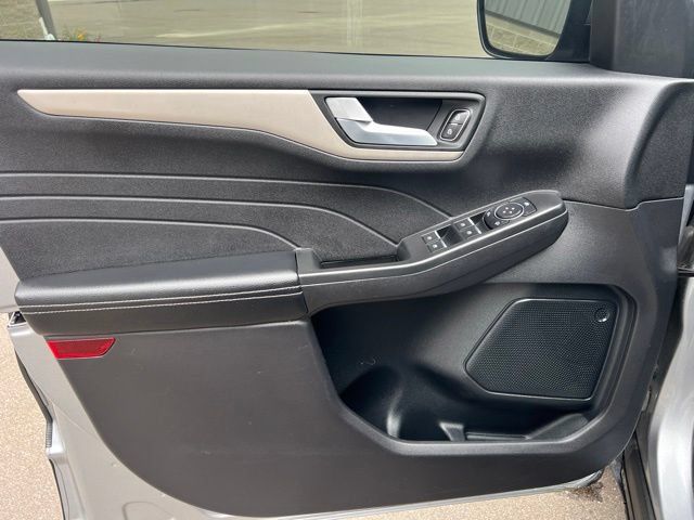 Used 2021 Ford Escape SEL AWD/4WD image 20
