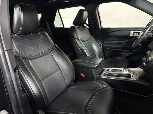 Used 2020 Ford Explorer ST w/ ST Street Pack image 10