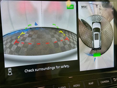 Used 2025 Nissan Pathfinder SL image 23