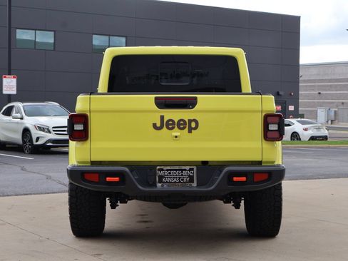 Used 2023 Jeep Gladiator Mojave w/ LED Lighting Group AWD/4WD image 6