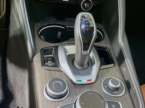 Used 2022 Alfa Romeo Giulia Ti image 25