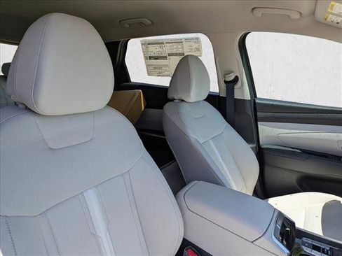 New 2026 Hyundai Tucson SEL FWD image 18