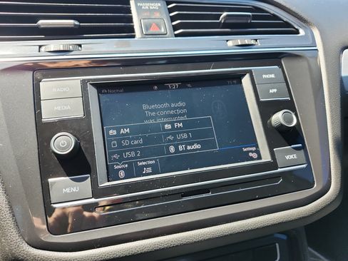 Used 2021 Volkswagen Tiguan S AWD/4WD image 17