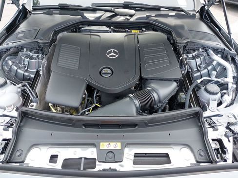 Used 2024 Mercedes-Benz C 300 Sedan image 32