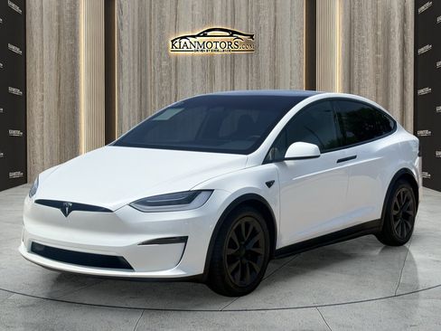 Used 2023 Tesla Model X AWD/4WD image 3