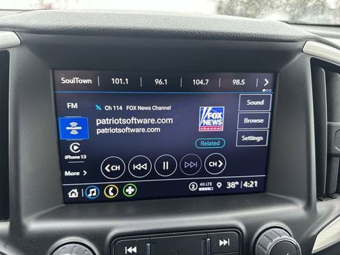 Certified 2024 GMC Terrain SLT image 14