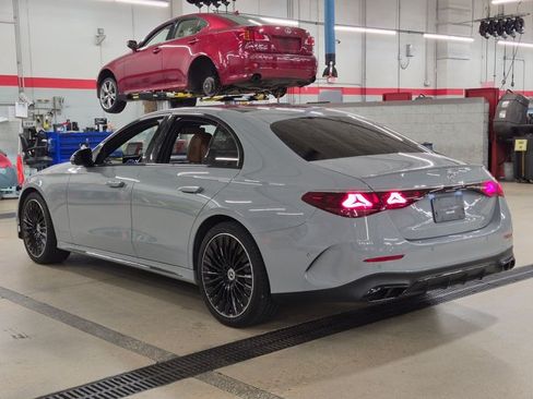 Used 2025 Mercedes-Benz E 350 Sedan image 7
