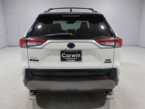 Used 2021 Toyota RAV4 XSE AWD/4WD image 3