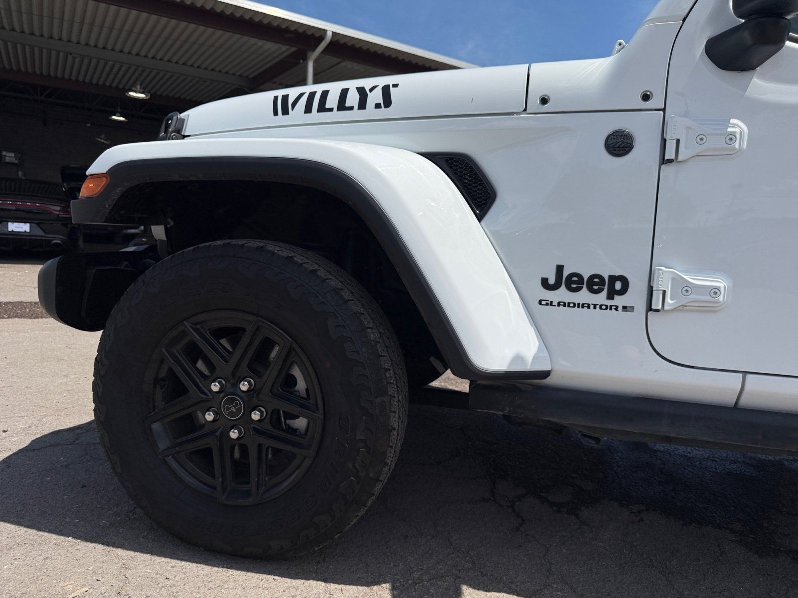 Used 2025 Jeep Gladiator Sport AWD/4WD image 10