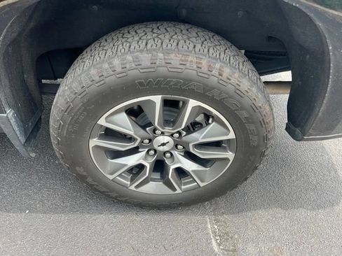 Certified 2024 Chevrolet Silverado 1500 RST AWD/4WD image 16
