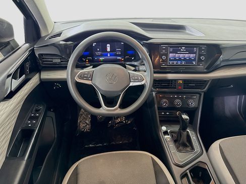 Used 2022 Volkswagen Taos S image 17