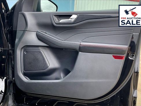 Used 2023 Ford Escape ST-Line image 23