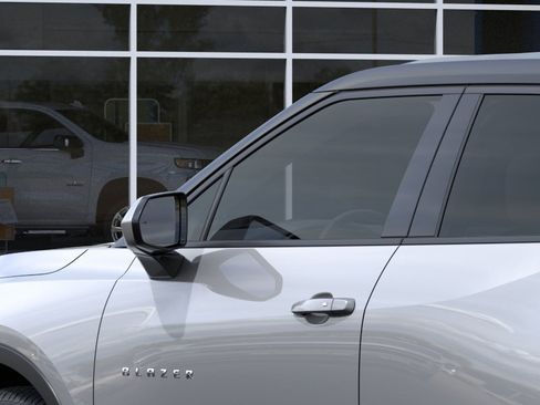 New 2026 Chevrolet Blazer LT FWD image 39