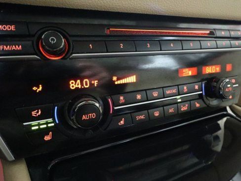 Used 2017 BMW 550i Gran Turismo xDrive image 14