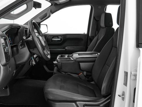 Used 2019 Chevrolet Silverado 1500 Custom w/ Custom Value Package image 27