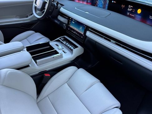 New 2026 Lincoln Navigator L Reserve w/ Jet Appearance Package AWD/4WD image 12