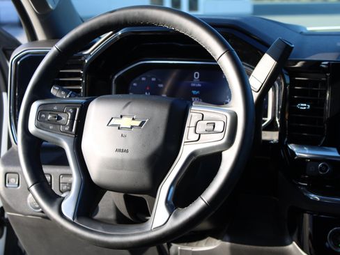 Used 2024 Chevrolet Silverado 1500 LT AWD/4WD image 20