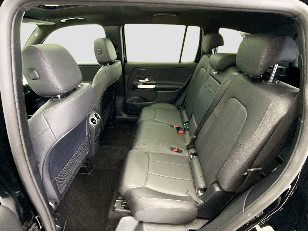 Certified 2024 Mercedes-Benz GLB 250 4MATIC image 20